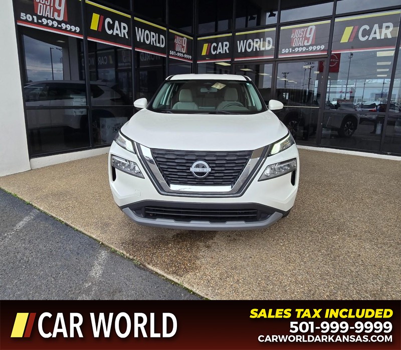 Nissan Rogue Vehicle Full-screen Gallery Image 2