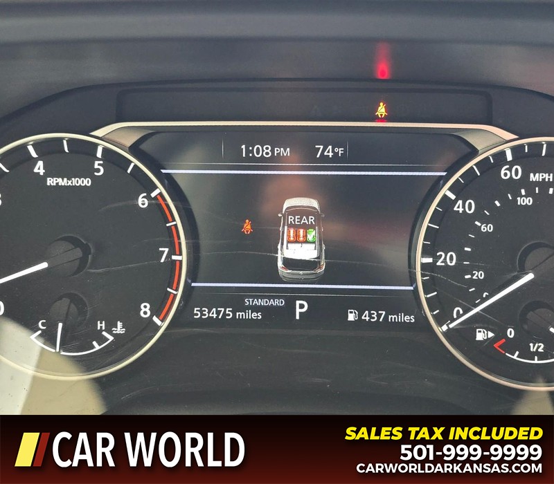 Nissan Rogue Vehicle Full-screen Gallery Image 16