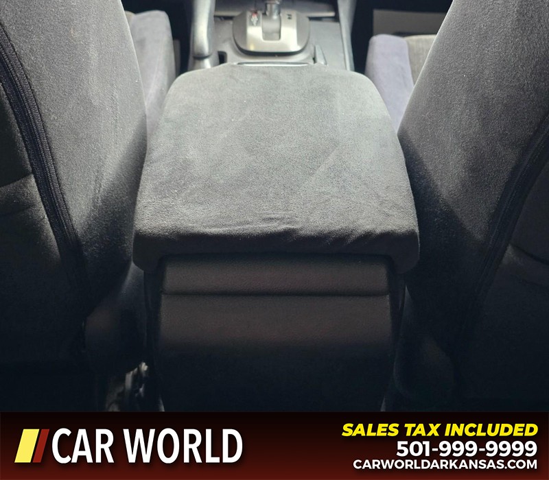 Honda Accord Sedan Vehicle Full-screen Gallery Image 19