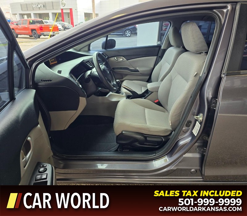 Honda Civic Sedan Vehicle Full-screen Gallery Image 8