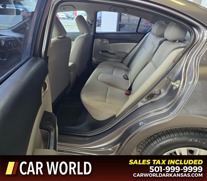 Honda Civic Sedan Vehicle Full-screen Gallery Image 10