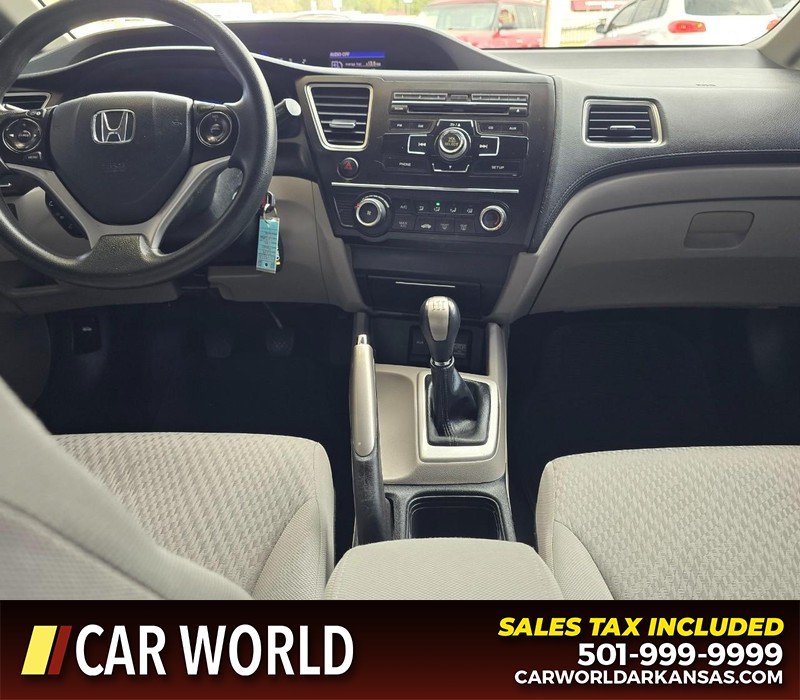 Honda Civic Sedan Vehicle Full-screen Gallery Image 18