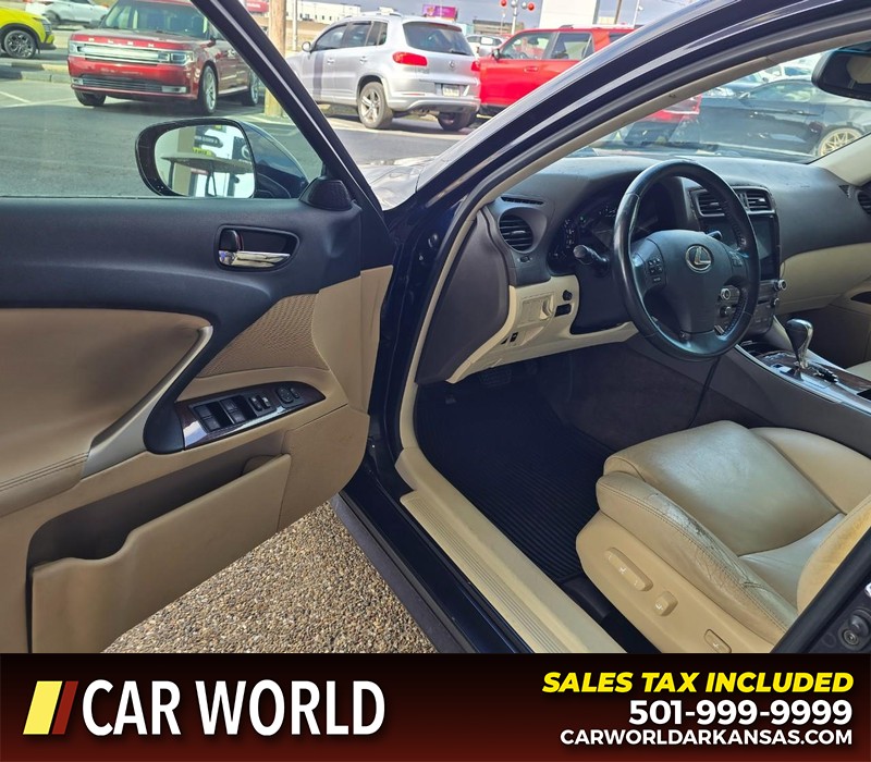 Lexus IS 250 Vehicle Full-screen Gallery Image 8