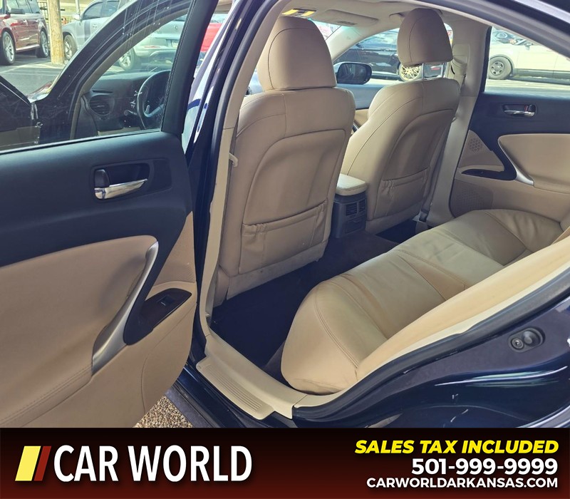 Lexus IS 250 Vehicle Full-screen Gallery Image 10