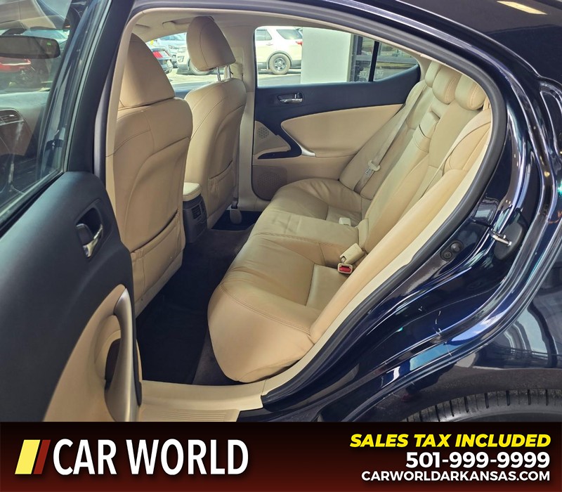 Lexus IS 250 Vehicle Full-screen Gallery Image 11