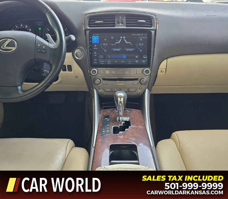 Lexus IS 250 Vehicle Full-screen Gallery Image 18