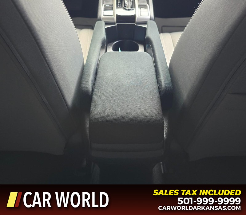 Honda Civic Sedan Vehicle Full-screen Gallery Image 21