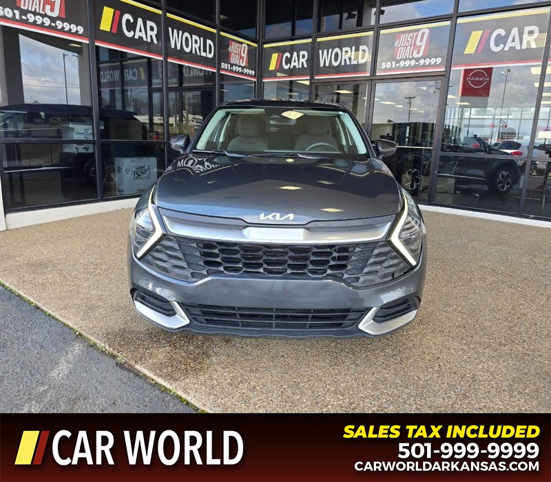 Kia Sportage Vehicle Full-screen Gallery Image 2