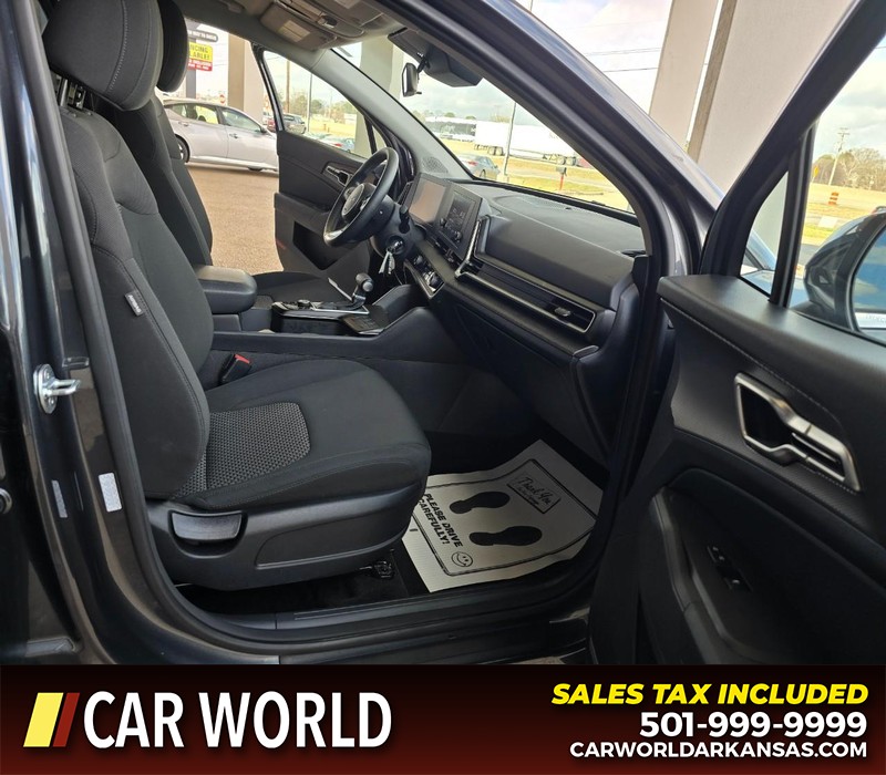 Kia Sportage Vehicle Full-screen Gallery Image 11