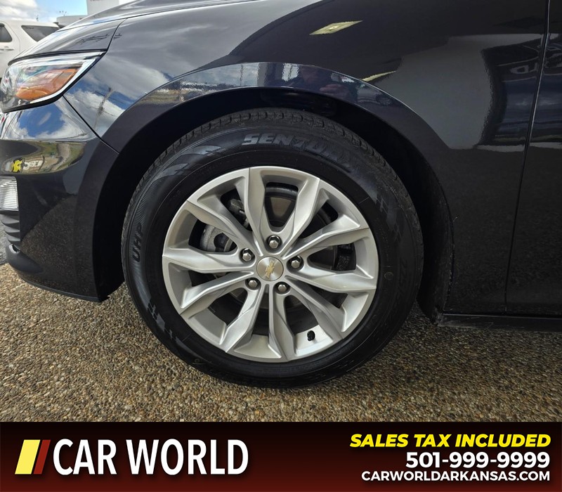 Chevrolet Malibu Vehicle Full-screen Gallery Image 6