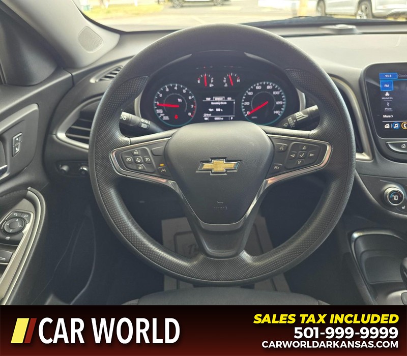 Chevrolet Malibu Vehicle Full-screen Gallery Image 15