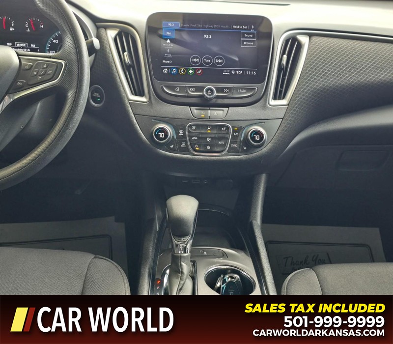 Chevrolet Malibu Vehicle Full-screen Gallery Image 18