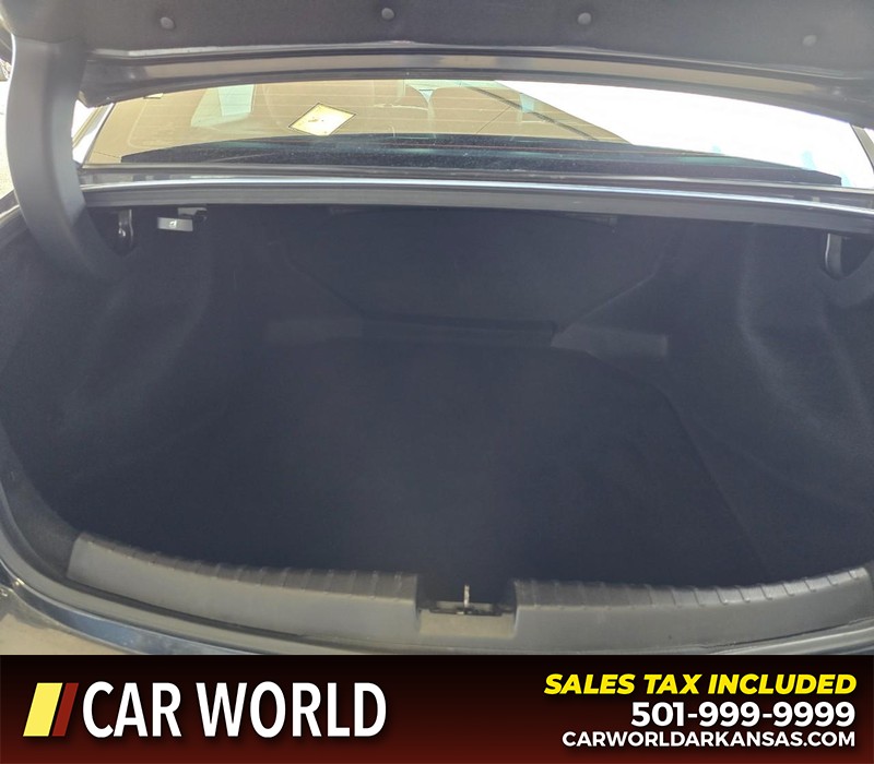 Acura ILX Vehicle Full-screen Gallery Image 13