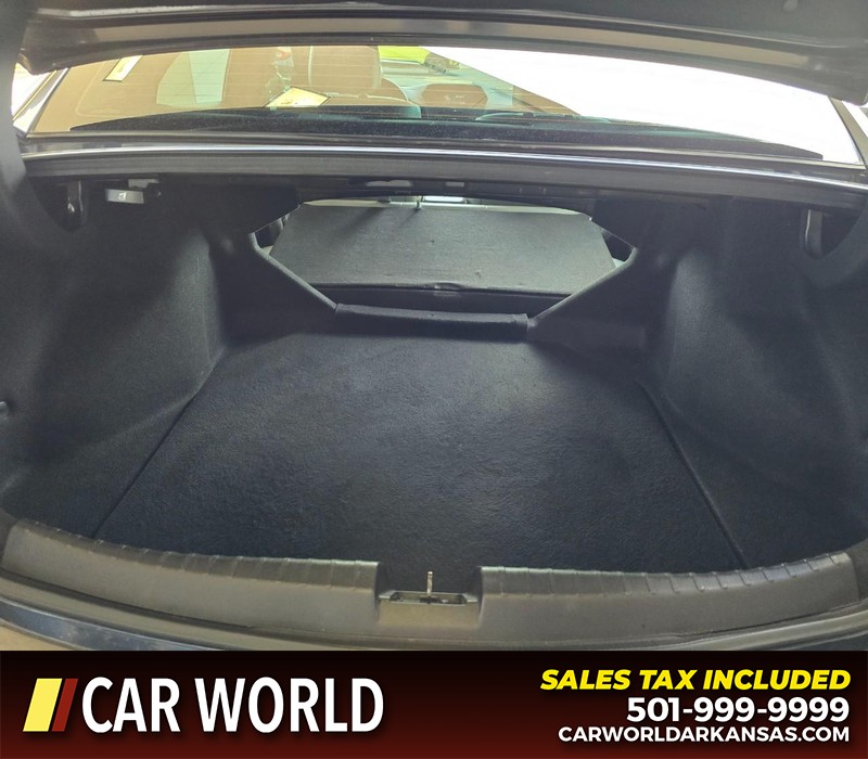 Acura ILX Vehicle Full-screen Gallery Image 14