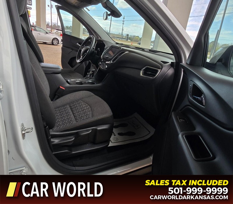 Chevrolet Equinox Vehicle Full-screen Gallery Image 11