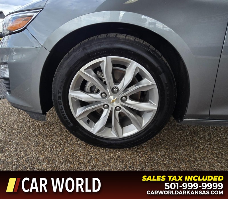 Chevrolet Malibu Vehicle Full-screen Gallery Image 6