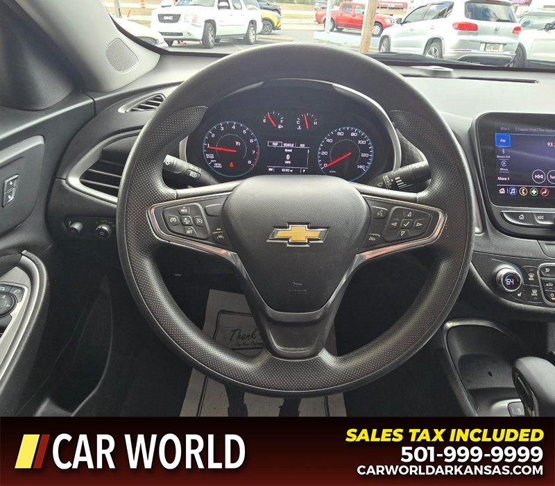 Chevrolet Malibu Vehicle Full-screen Gallery Image 15