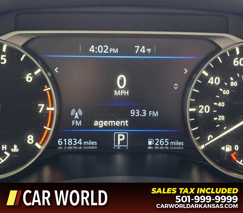 Nissan Altima Vehicle Full-screen Gallery Image 16