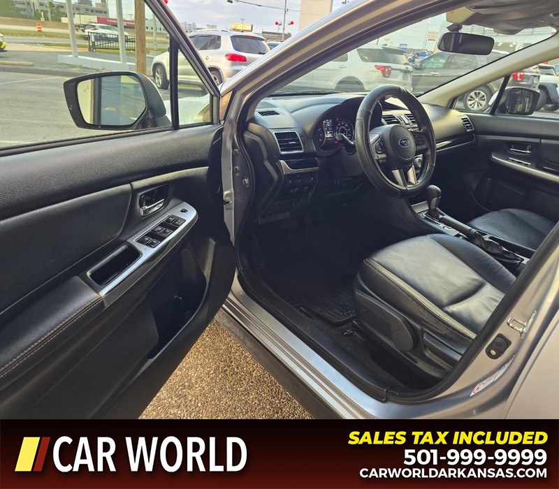 Subaru Crosstrek Vehicle Full-screen Gallery Image 7