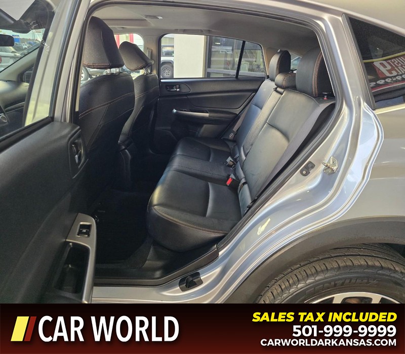 Subaru Crosstrek Vehicle Full-screen Gallery Image 10