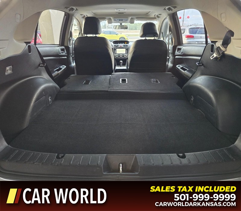 Subaru Crosstrek Vehicle Full-screen Gallery Image 14