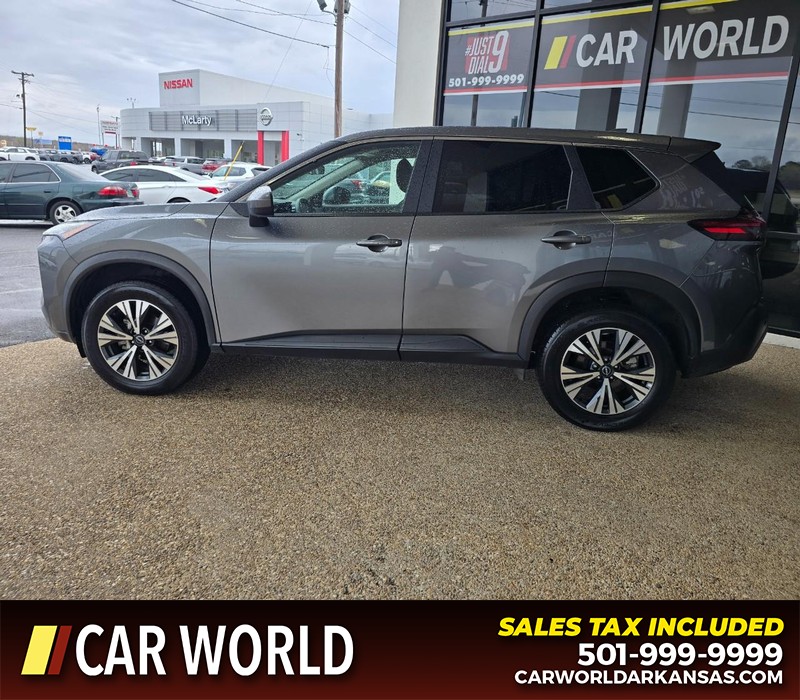 Nissan Rogue Vehicle Full-screen Gallery Image 4