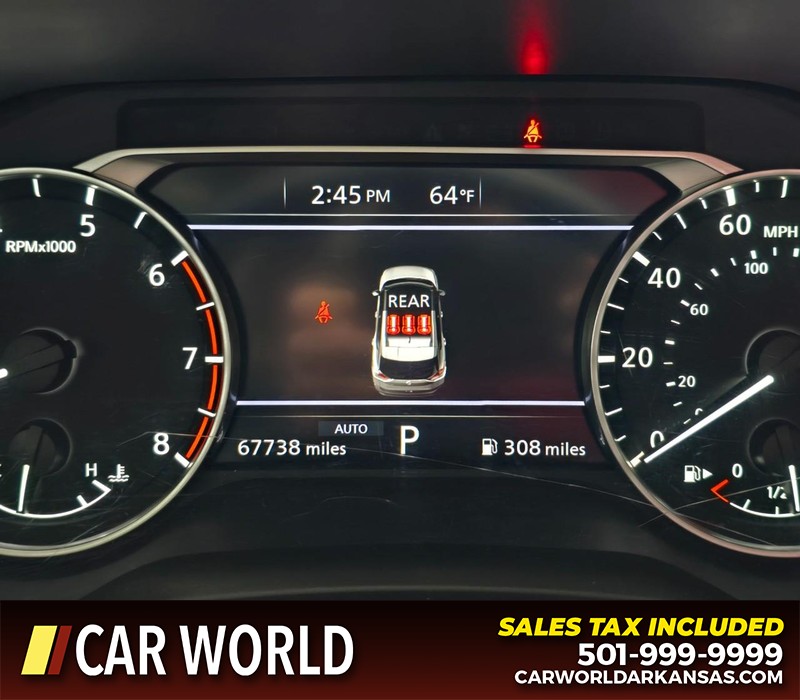 Nissan Rogue Vehicle Full-screen Gallery Image 16