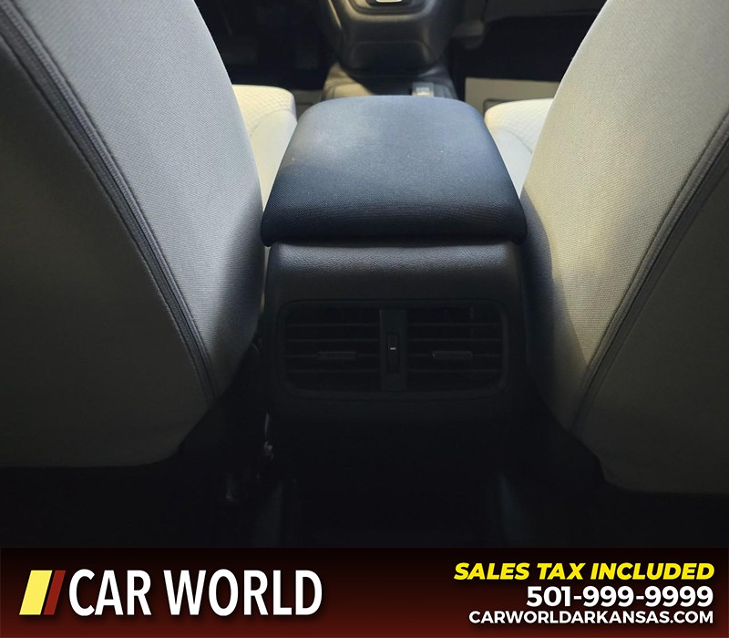 Honda CR-V Vehicle Full-screen Gallery Image 19