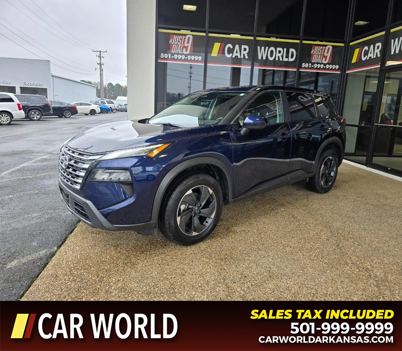 Nissan Rogue Vehicle Full-screen Gallery Image 3