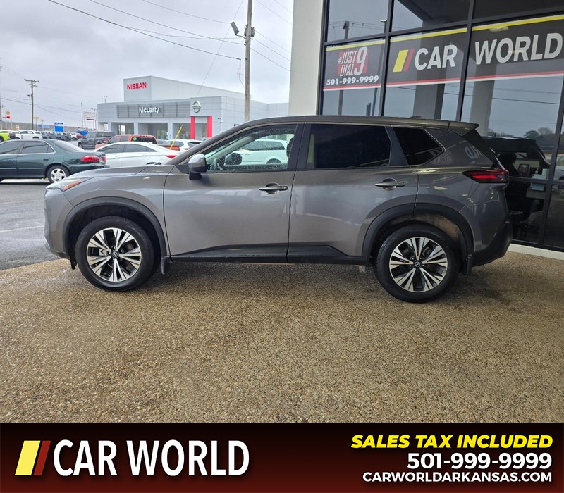 Nissan Rogue Vehicle Full-screen Gallery Image 4