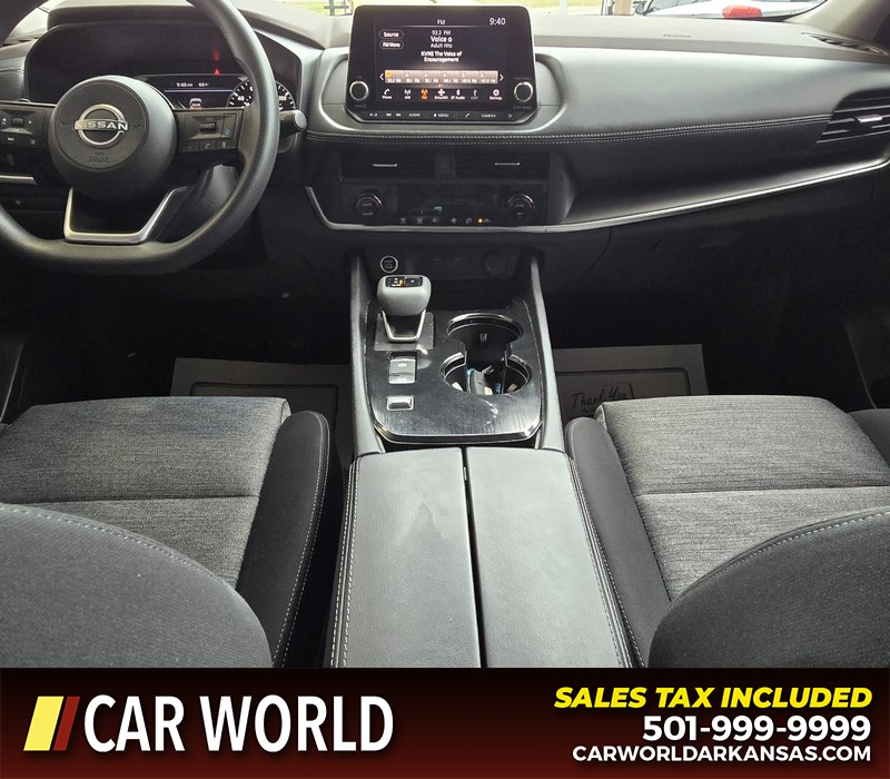 Nissan Rogue Vehicle Full-screen Gallery Image 18