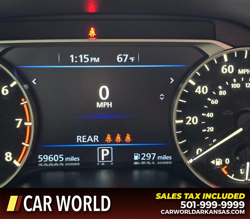 Nissan Altima Vehicle Full-screen Gallery Image 16