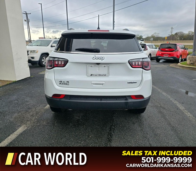 Jeep Compass Vehicle Full-screen Gallery Image 5