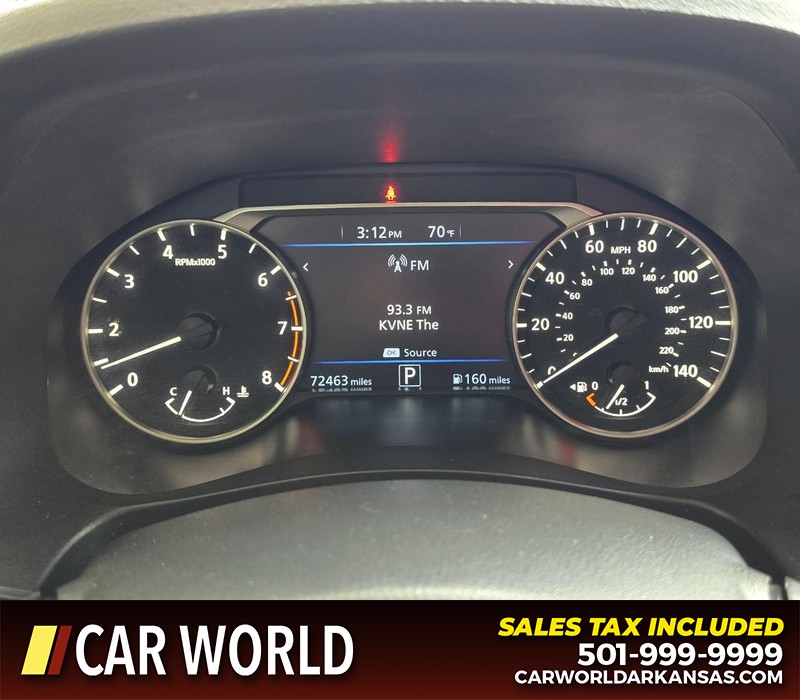 Nissan Altima Vehicle Full-screen Gallery Image 17