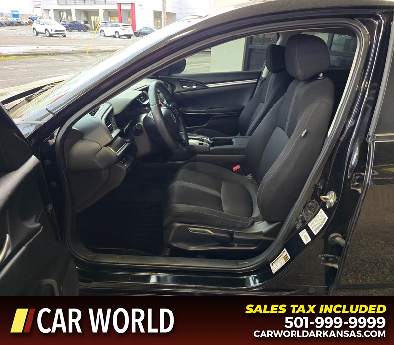 Honda Civic Sedan Vehicle Full-screen Gallery Image 8