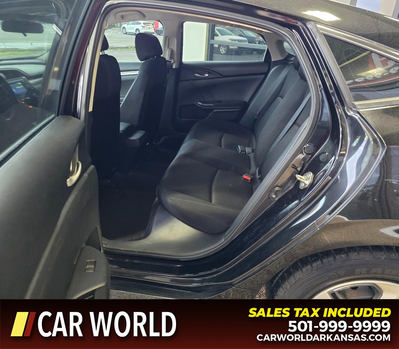 Honda Civic Sedan Vehicle Full-screen Gallery Image 10