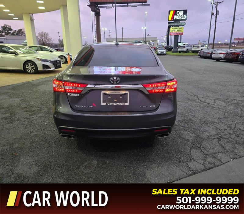 Toyota Avalon Vehicle Full-screen Gallery Image 5