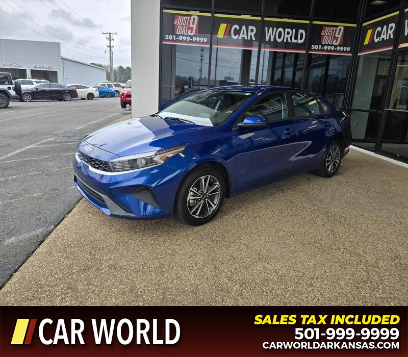 Kia Forte Vehicle Full-screen Gallery Image 3