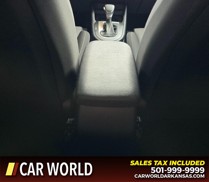 Kia Forte Vehicle Full-screen Gallery Image 19