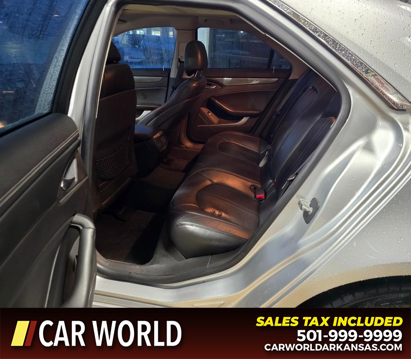 Cadillac CTS Vehicle Full-screen Gallery Image 10