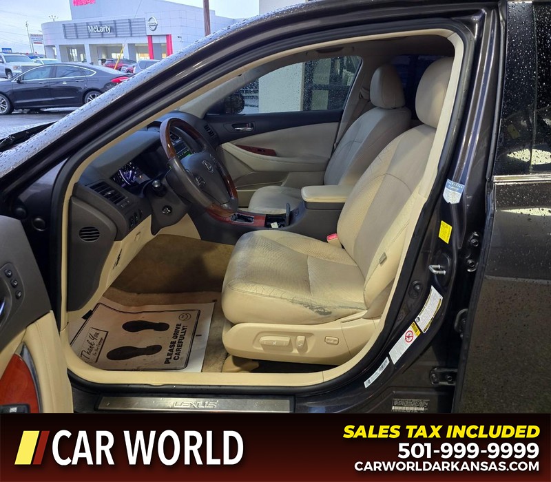 Lexus ES 350 Vehicle Full-screen Gallery Image 8