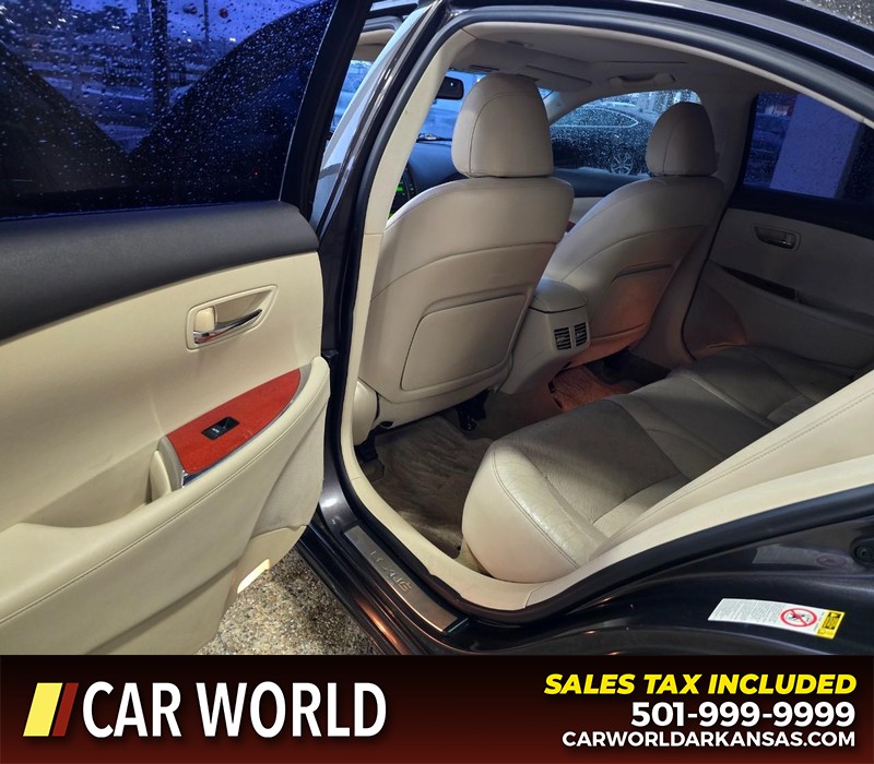 Lexus ES 350 Vehicle Full-screen Gallery Image 9