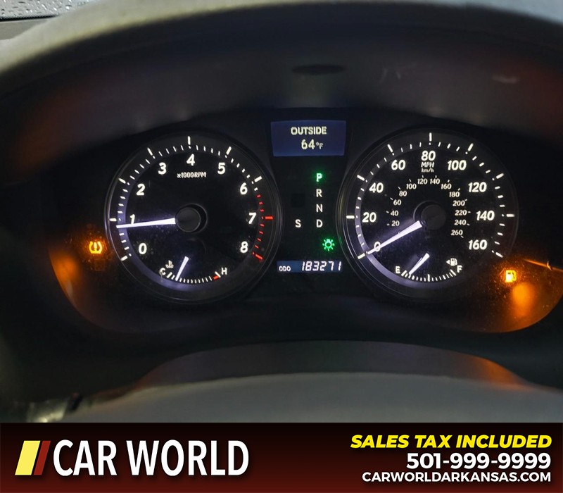 Lexus ES 350 Vehicle Full-screen Gallery Image 16