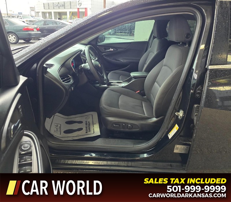 Chevrolet Malibu Vehicle Full-screen Gallery Image 8