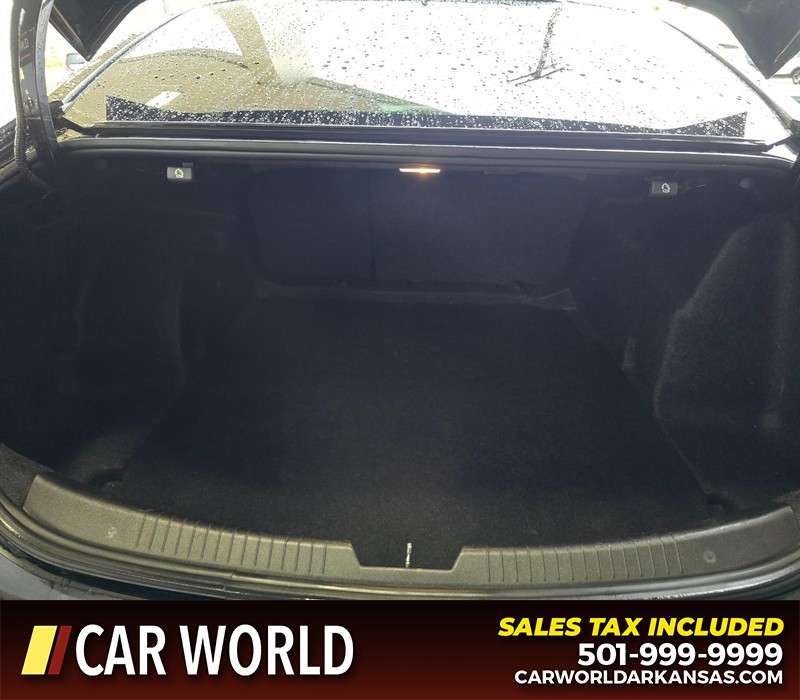 Chevrolet Malibu Vehicle Full-screen Gallery Image 13