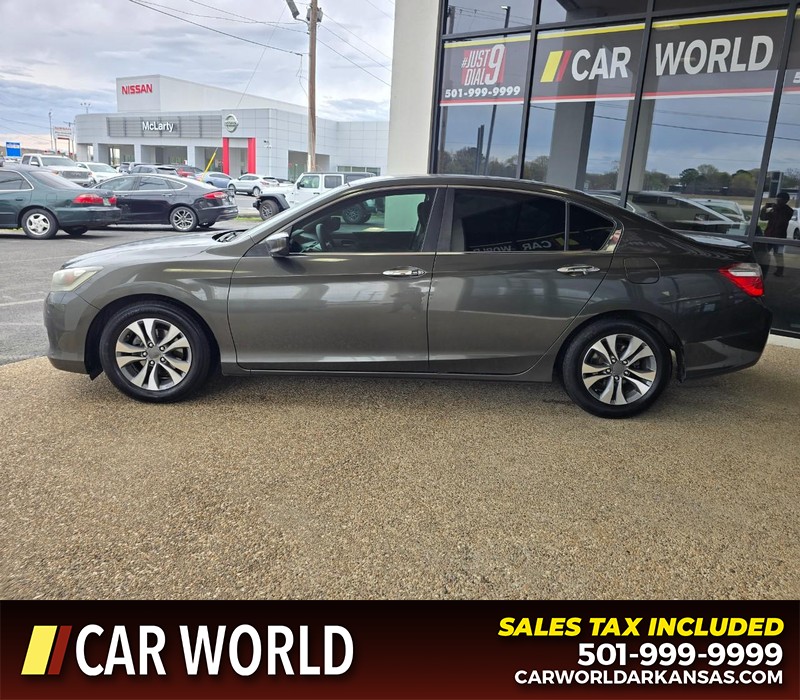 Honda Accord Sedan Vehicle Full-screen Gallery Image 4