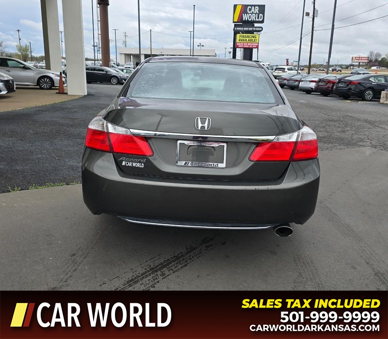 Honda Accord Sedan Vehicle Full-screen Gallery Image 5