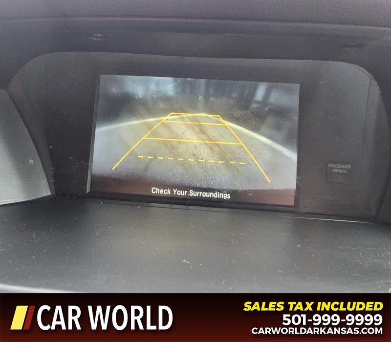 Honda Accord Sedan Vehicle Full-screen Gallery Image 18