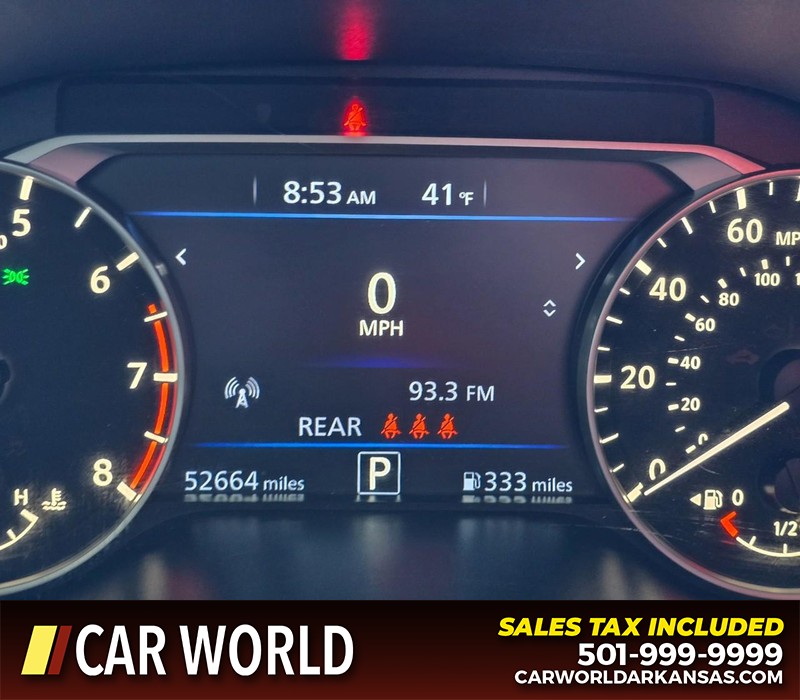 Nissan Altima Vehicle Full-screen Gallery Image 16