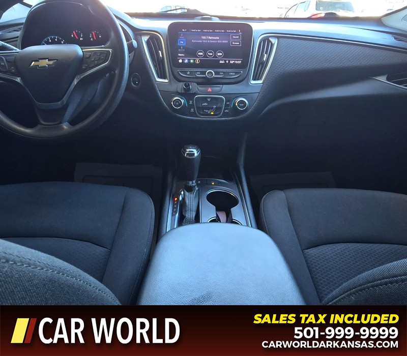 Chevrolet Malibu Vehicle Full-screen Gallery Image 18